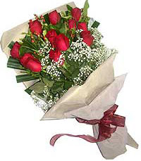11 adet kirmizi güllerden özel buket  Bilecik çiçekçi internetten çiçek siparişi 