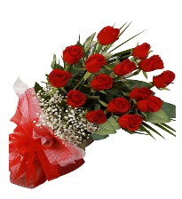 15 kırmızı gül buketi sevgiliye özel  Bilecik çiçekçi çiçek gönderme sitemiz güvenlidir 