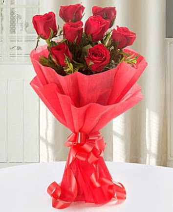 9 adet kırmızı gülden modern buket  Bilecik çiçekçi İnternetten çiçek siparişi 