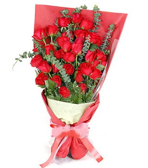  Bilecik çiçekçi çiçek gönderme  37 adet kırmızı güllerden buket