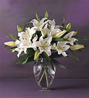  Bilecik çiçekçi İnternetten çiçek siparişi  4 dal cazablanca vazo çiçeği