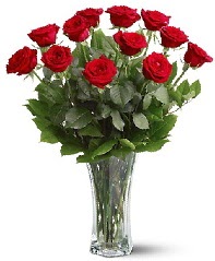 11 adet kırmızı gül vazoda  Bilecik çiçekçi internetten çiçek siparişi 